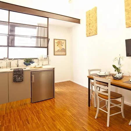 Paganica Loft Torre Argentina Apartment *