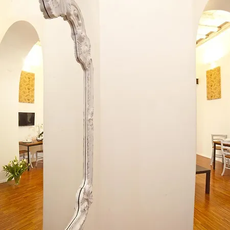 Paganica Loft Torre Argentina Apartment *